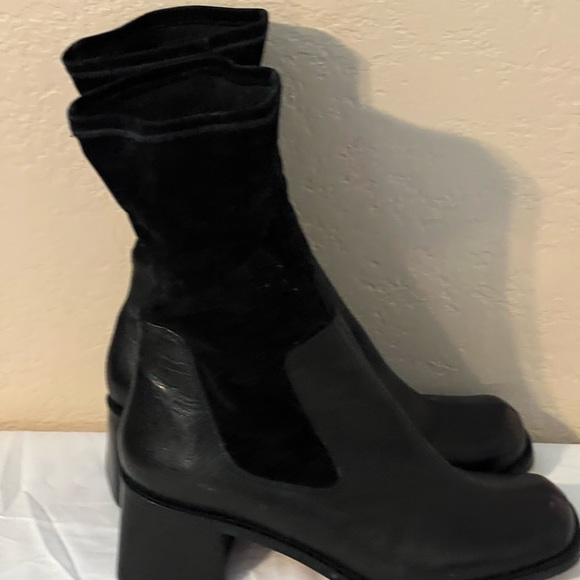 Boots - Picture 3 of 4